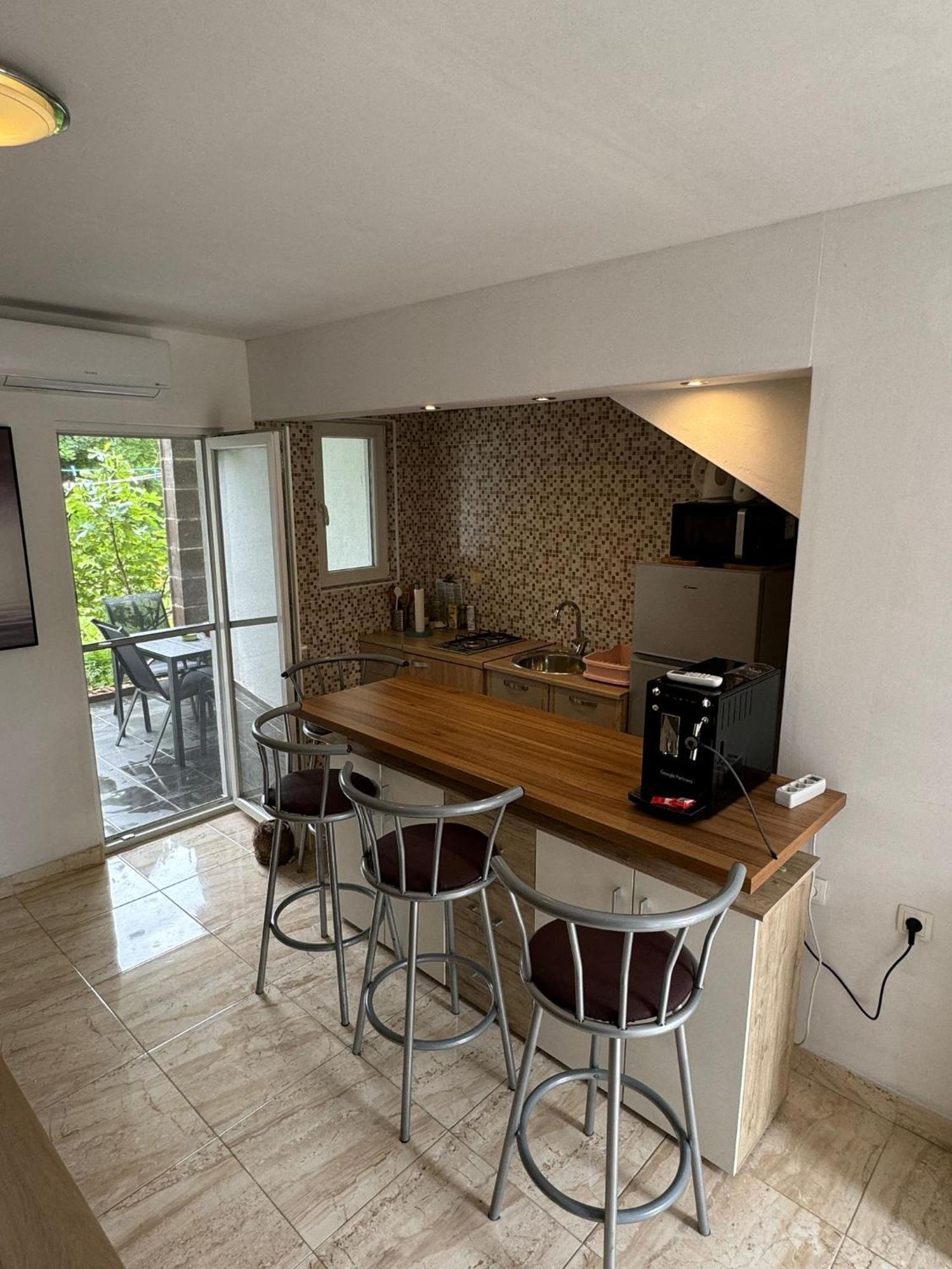 שמריקה Studio Apartments Mt מראה חיצוני תמונה